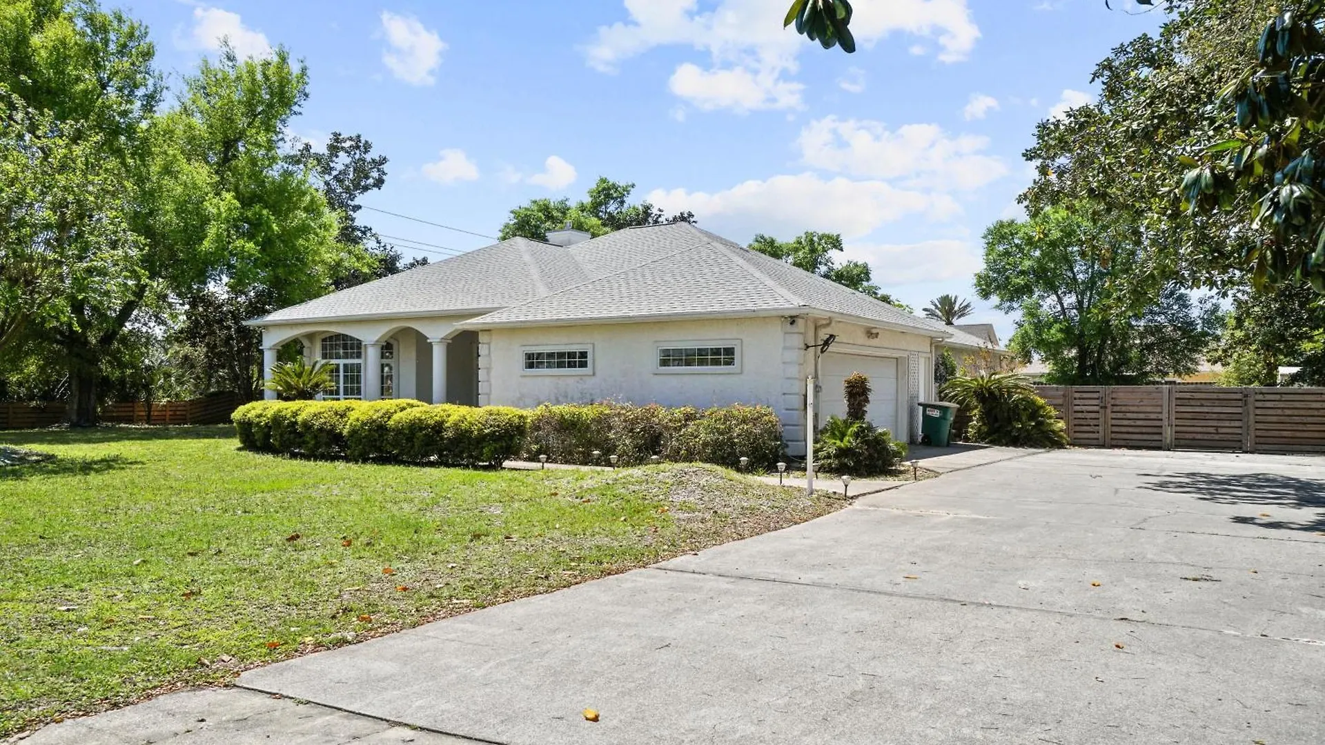 Magnolia Hideout location